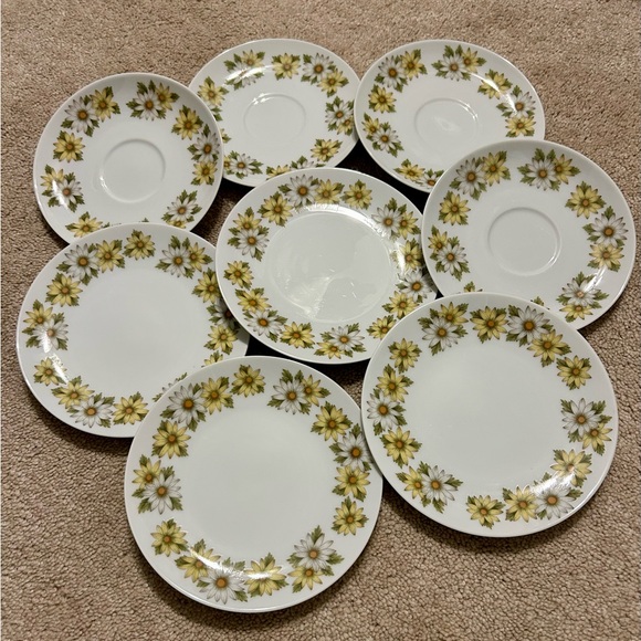 Sunflower Design Saucer/Tea cup Saucers - Picture 2 of 5
